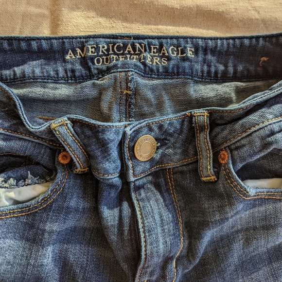 American Eagle 6L Skinny Stretch Jeans - Picture 3 of 6